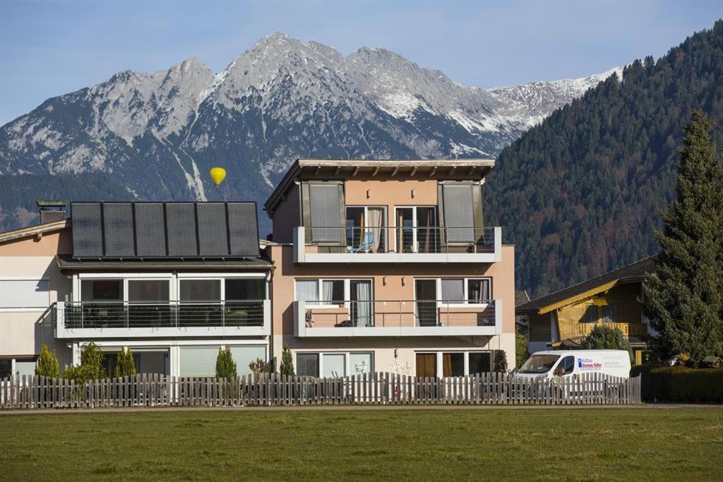Appartement Raffael Itter Buitenkant foto